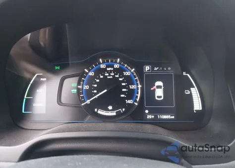 2017 Hyundai Ioniq Hybrid Blue z USA, uszkodzony, nr VIN KMHC65LCXHU031884